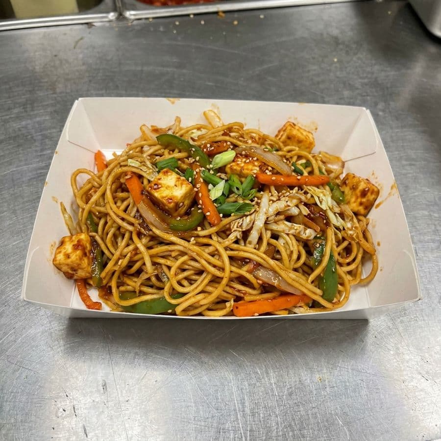 Szechuan Paneer Chow Mein
