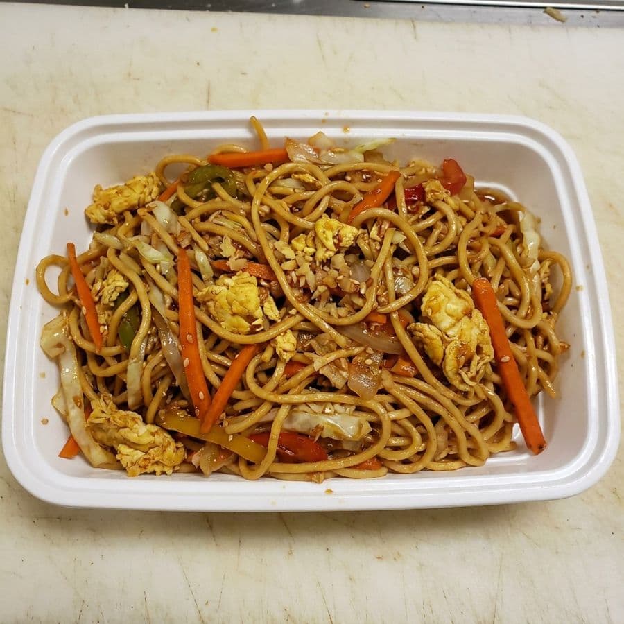 Classic Egg Chow Mein