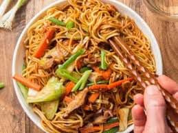 Classic Veggie Chow Mein