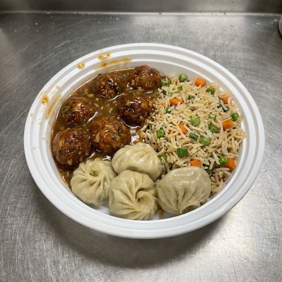 Vegetable Nepali-Chinese Combo (12:00 -17:00)