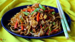 Chili Garlic Egg Chow Mein