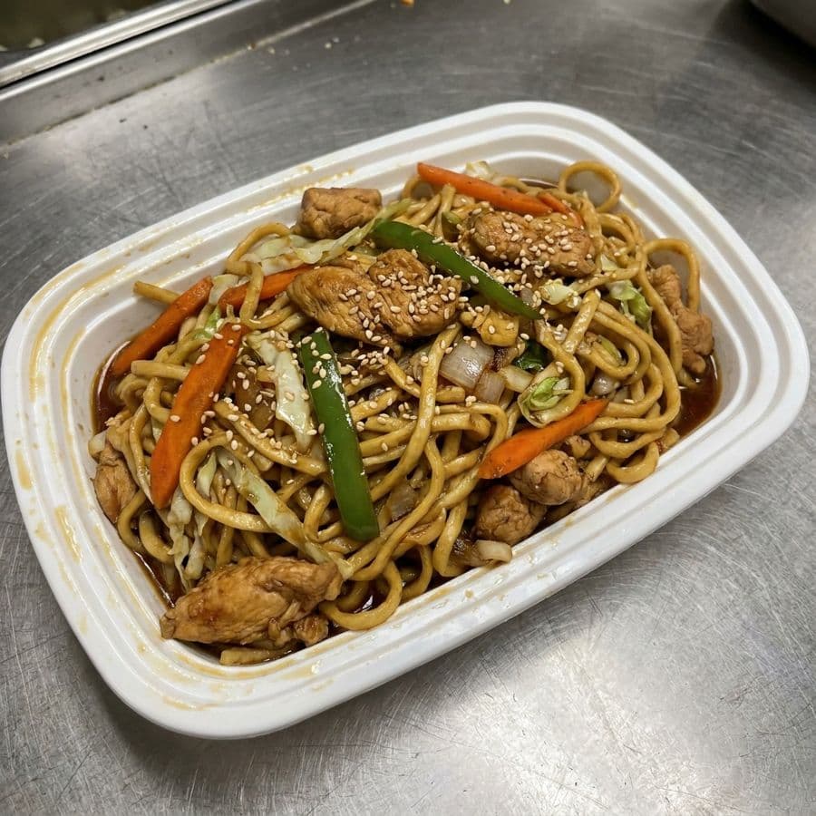 Classic Chicken Chow Mein