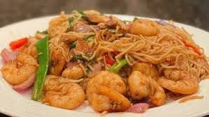 Szechuan Prawn Chow Mein